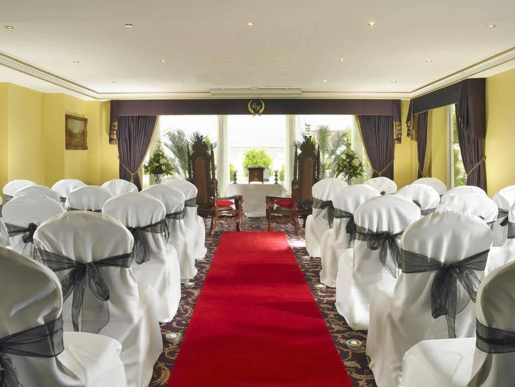 Bridge House Hotel, Leisure Club & Spa Tullamore Bagian luar foto